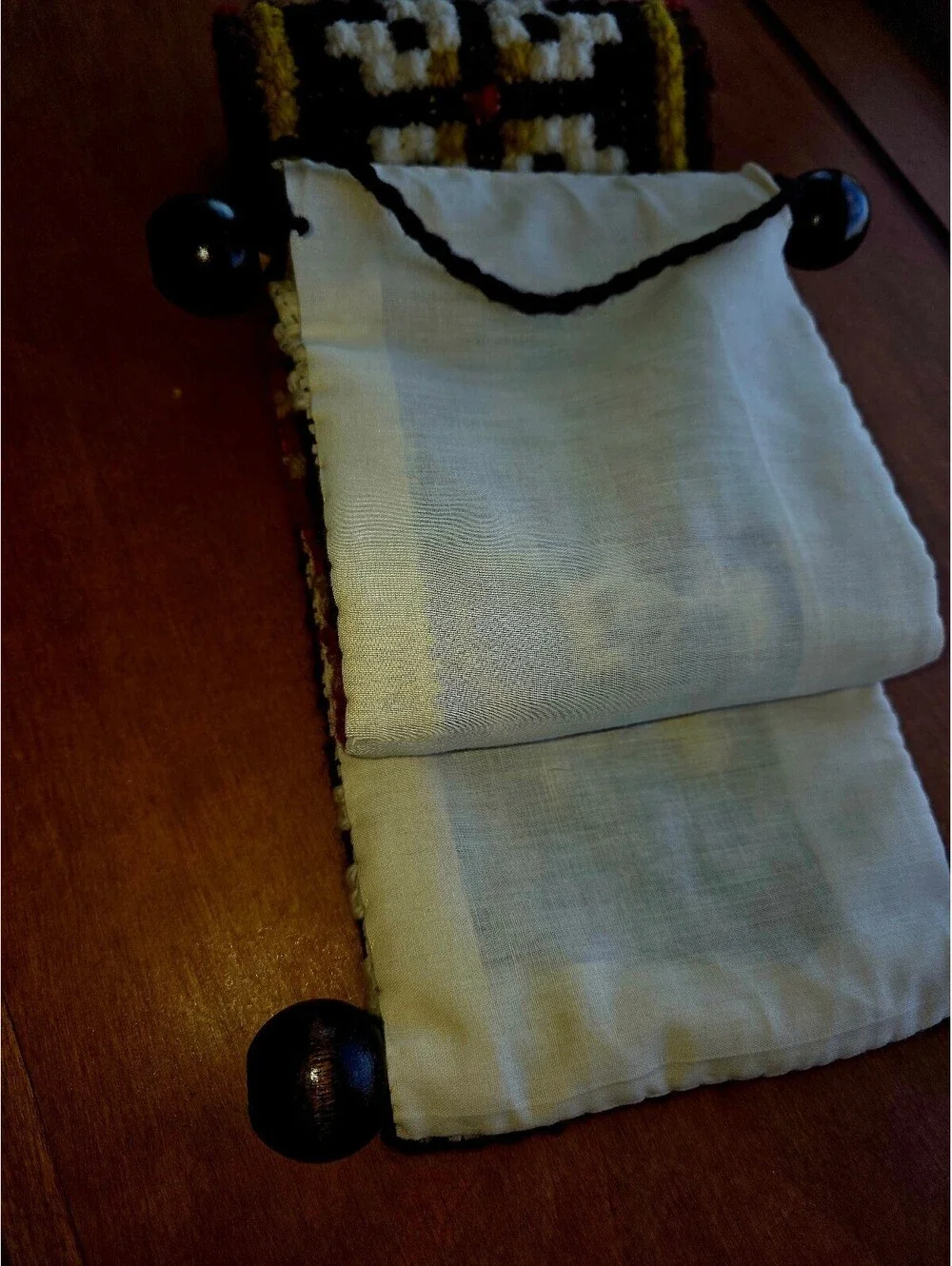 Vintage Crewel/ Norwegian klokkestreng (bell pull)